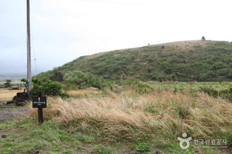 Darangshi Oreum  (2/24)