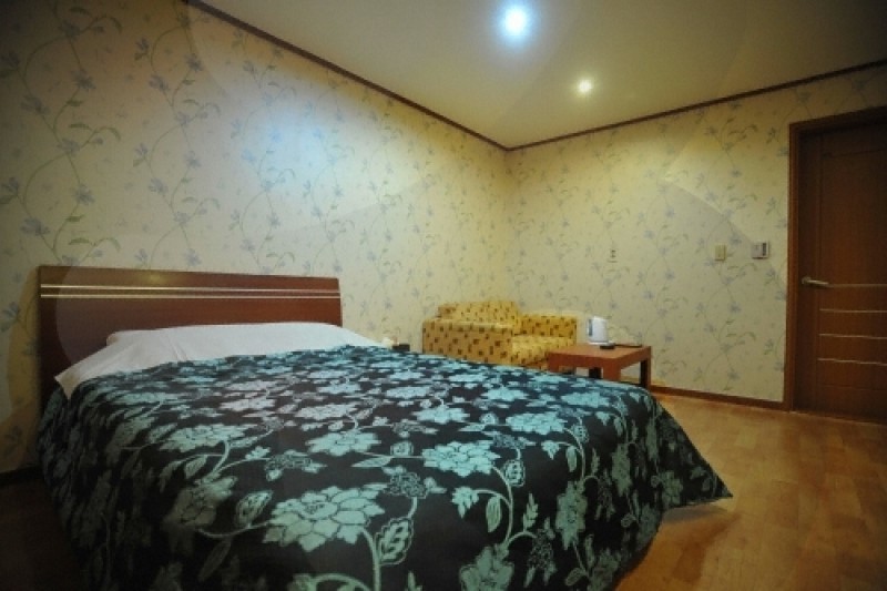 HOTEL EJ -Goodstay  (6/16)