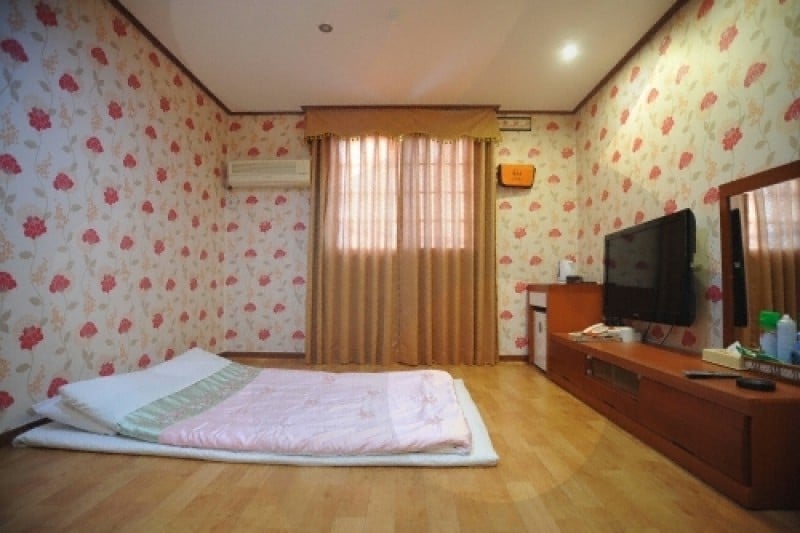 HOTEL EJ -Goodstay  (10/16)