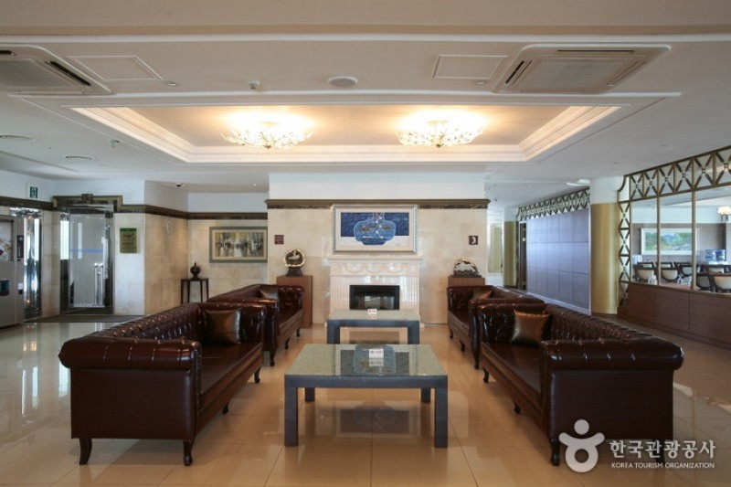 Jeju Sunshine Hotel  (7/37)