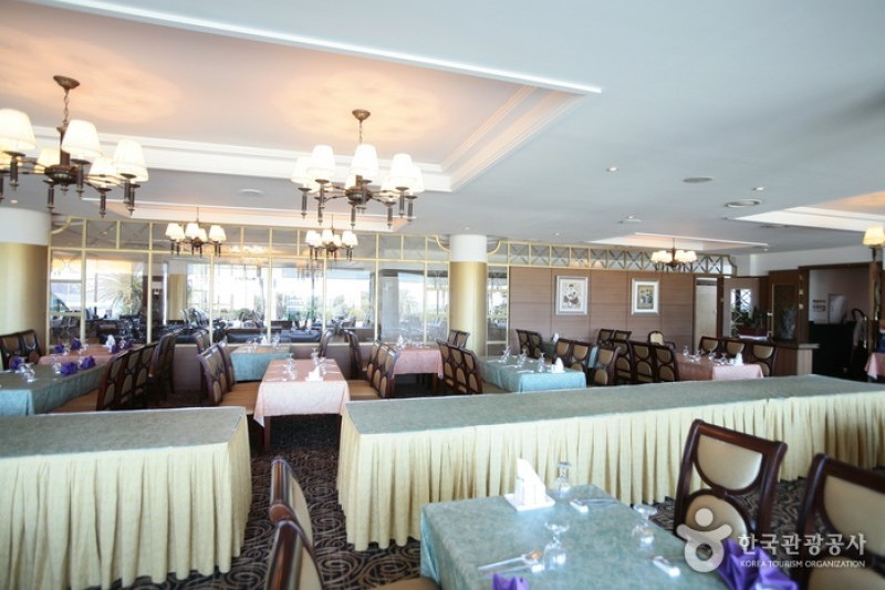 Jeju Sunshine Hotel  (14/37)