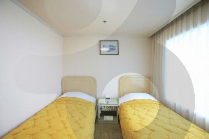 Honey Crown Hotel  (7/22)