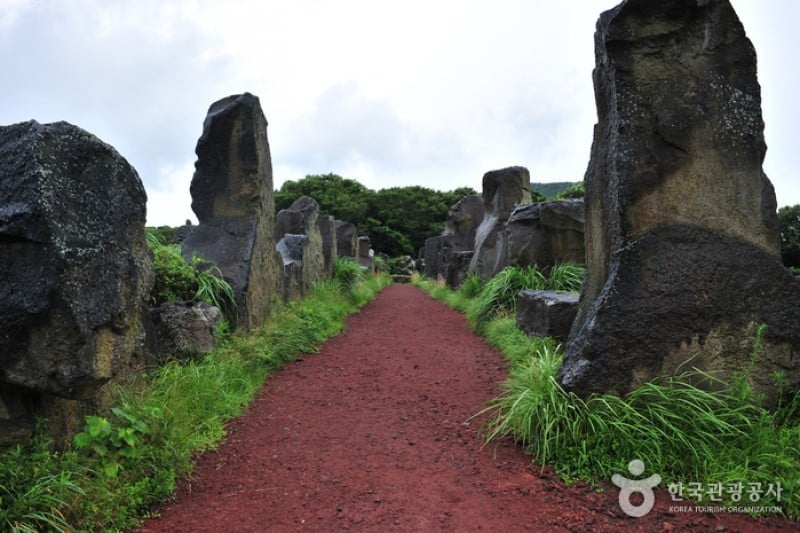 Jeju Stone Park  (4/33)