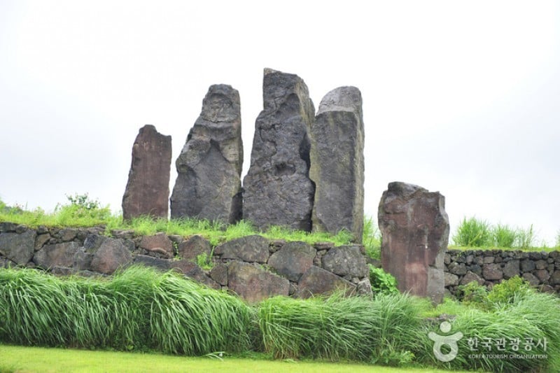 Jeju Stone Park  (7/33)