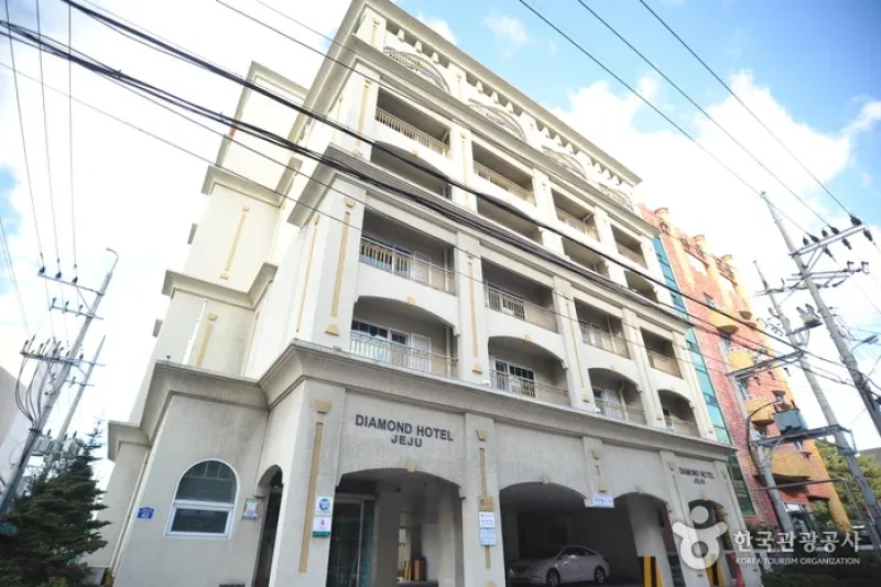 Diamond Hotel -Goodstay  (1/5)