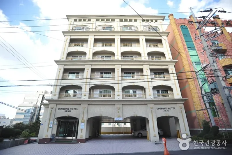 Diamond Hotel -Goodstay  (4/5)