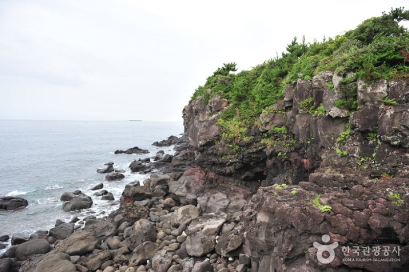 Namwon Keuneong Promenade (남원 큰엉해안) (5/21)