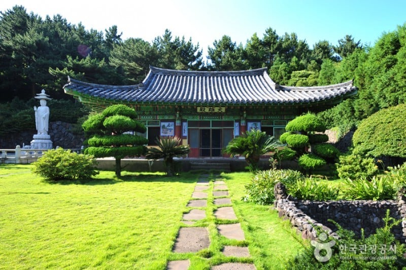 Bultapsa Temple - Jeju  (4/11)
