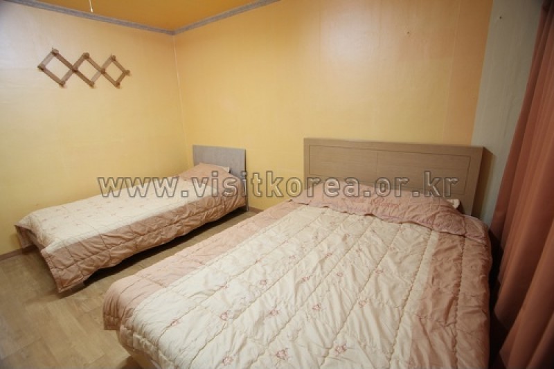 Villae Resort - Goodstay  (4/28)