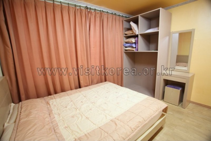 Villae Resort - Goodstay  (5/28)