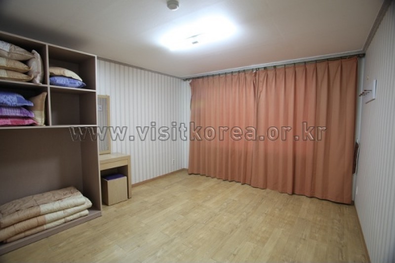 Villae Resort - Goodstay  (21/28)