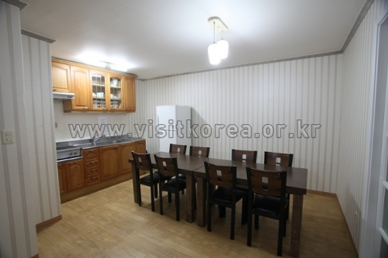 Villae Resort - Goodstay  (23/28)