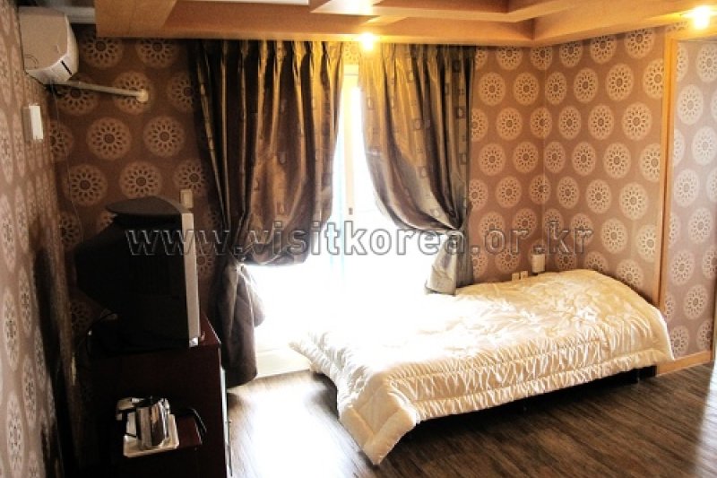 Navis Hotel - Goodstay  (7/14)
