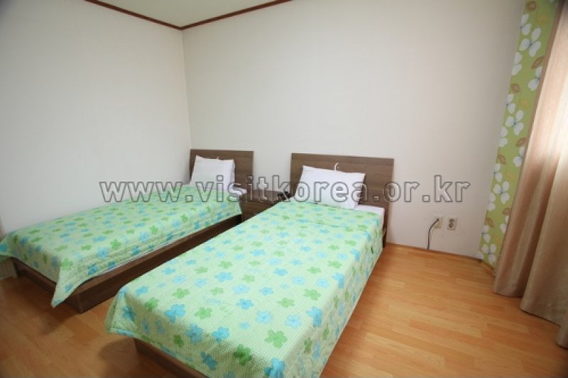 Shiny Hotel - Goodstay  (15/18)