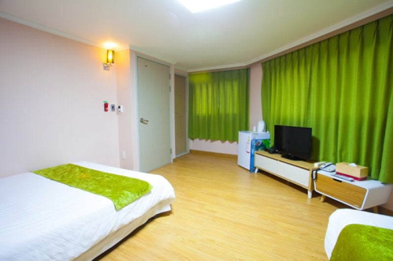 Jeju R Hotel - Goodstay  (9/40)