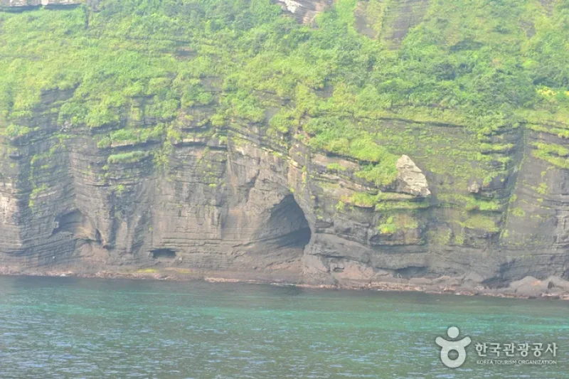 Geommeolle Beach (검멀레해변) (4/7)