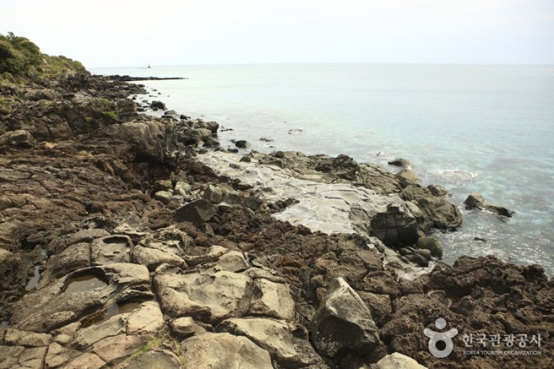 Namwon Keuneong Promenade (남원 큰엉해안) (19/21)