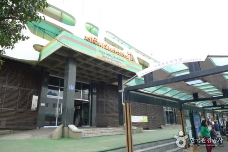 Jeju Intercity Bus Terminal  (1/3)