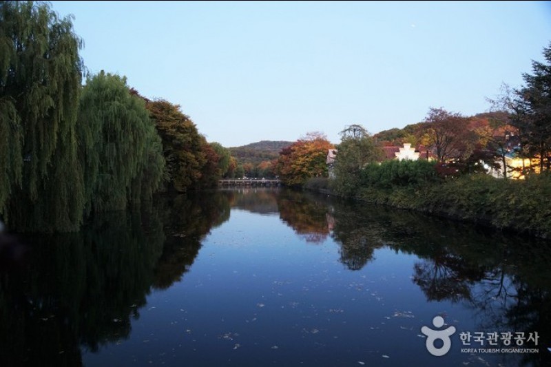 Korean Folk Village  (12/29)
