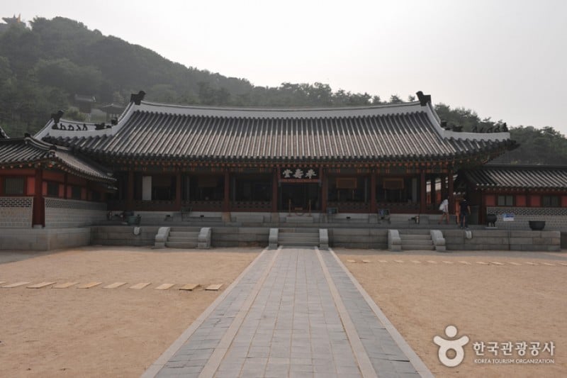 Hwaseong Haenggung Palace  (6/24)