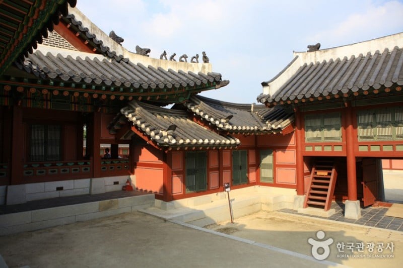 Hwaseong Haenggung Palace  (12/24)