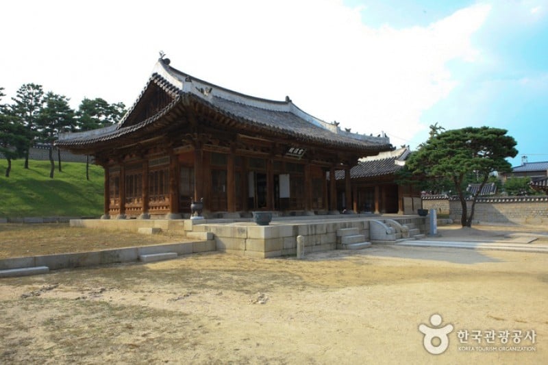 Hwaseong Haenggung Palace  (18/24)