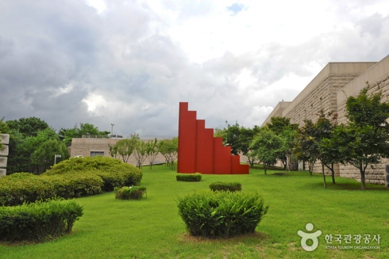 National Museum of Modern and Contemporary Art, Gwacheon [MMCA Gwacheon]  (5/21)