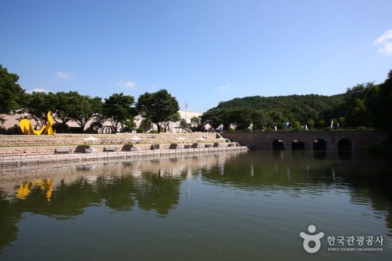 National Museum of Modern and Contemporary Art, Gwacheon [MMCA Gwacheon]  (12/21)
