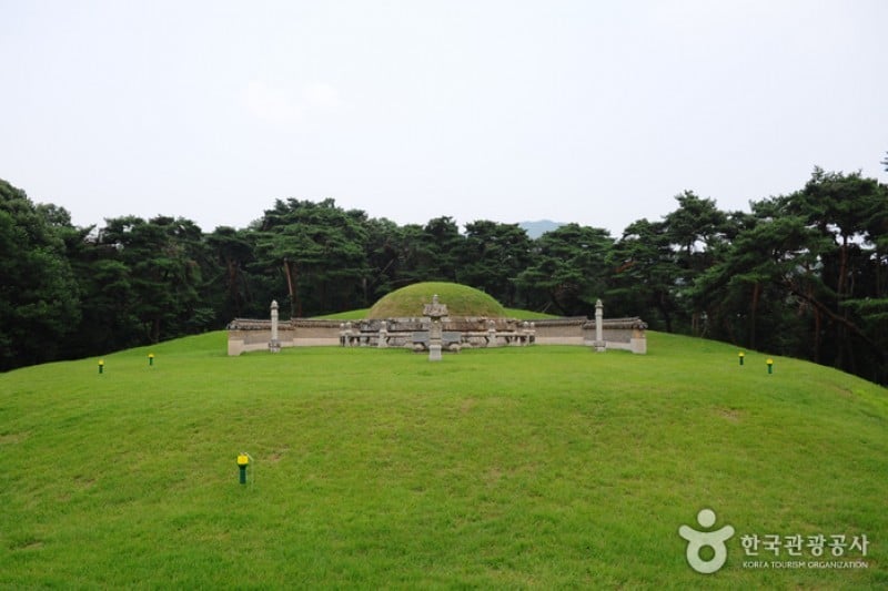 Hongneung / Yureung (a.k.a, Hongyureung) [UNESCO World Heritage] (3/23)