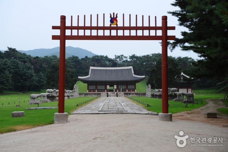 Hongneung / Yureung (a.k.a, Hongyureung) [UNESCO World Heritage] (5/23)