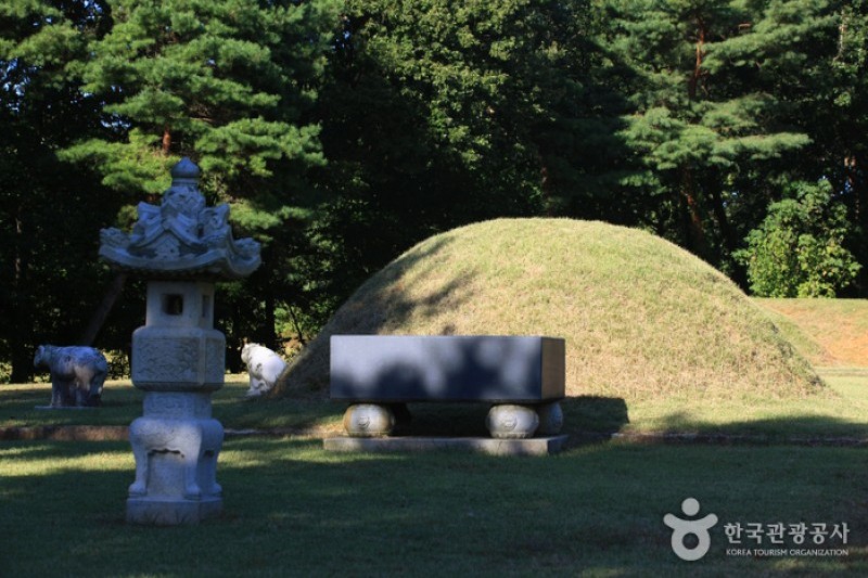 Seosamneung (Huireung, Hyoreung and Yereung) [UNESCO World Heritage] (6/21)
