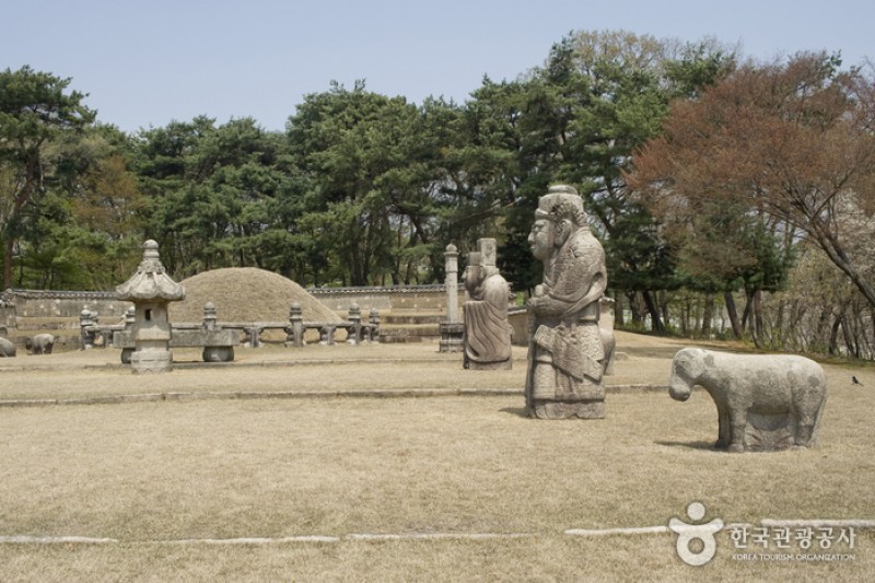 Seosamneung (Huireung, Hyoreung and Yereung) [UNESCO World Heritage] (17/21)