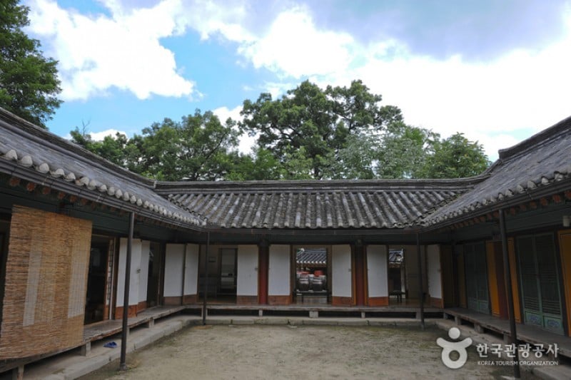Silleuksa Temple - Yeoju  (1/18)
