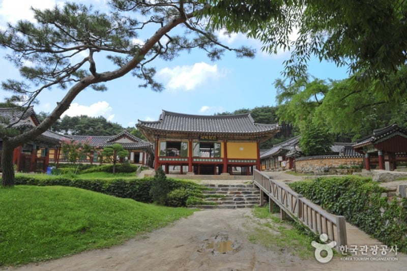 Silleuksa Temple - Yeoju  (3/18)