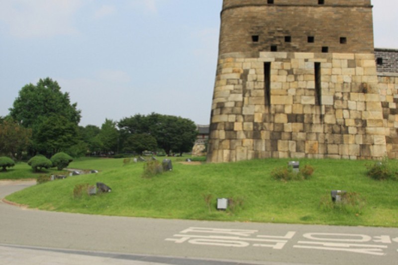 Hwaseomun Gate  (4/9)