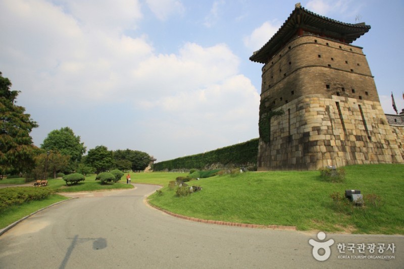 Hwaseomun Gate  (9/9)