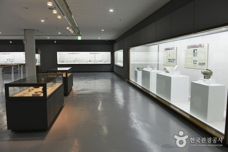 Haegang Ceramics Museum  (5/5)