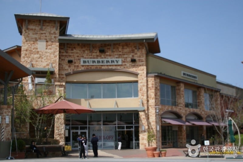 Shinsegae Simon Yeoju Premium Outlets (2/21)