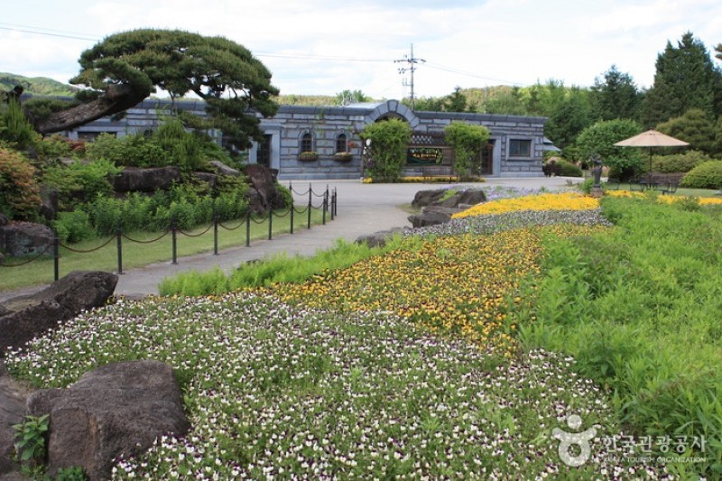 The Botanical Garden BCJ  (1/35)