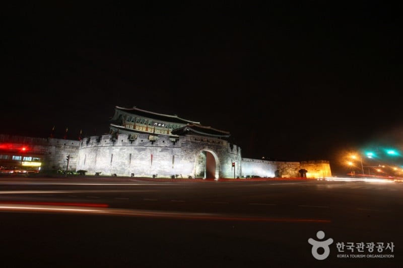 Janganmun Gate  (1/6)
