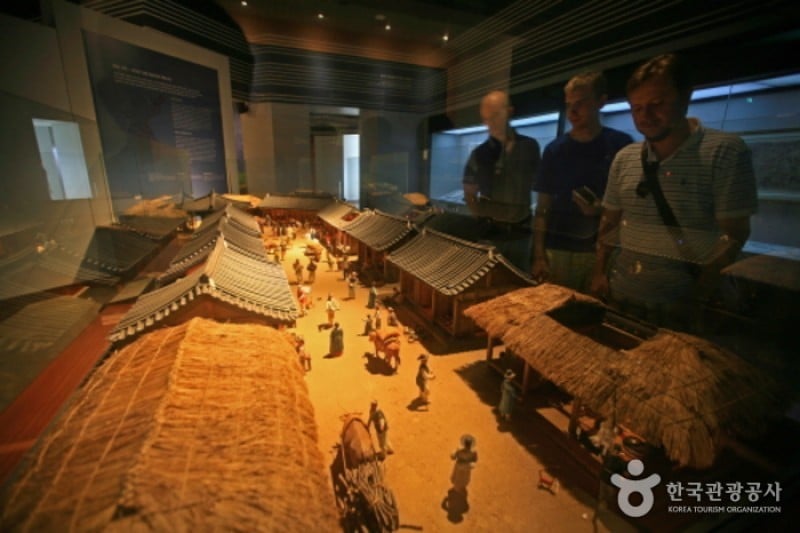 Suwon Hwaseong Museum  (23/25)