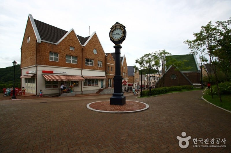 Gyeonggi English Village, Paju Camp  (7/14)