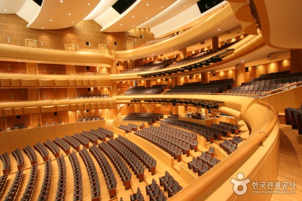Goyang Aram Nuri Arts Center