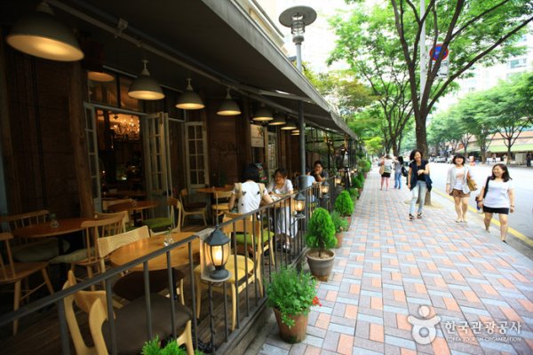 Bundang Jeongja-dong Café Street
