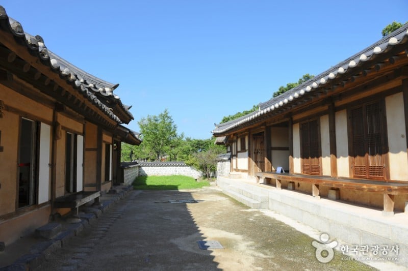 Birthplace of Empress Myeongseong (Queen Min) (7/22)