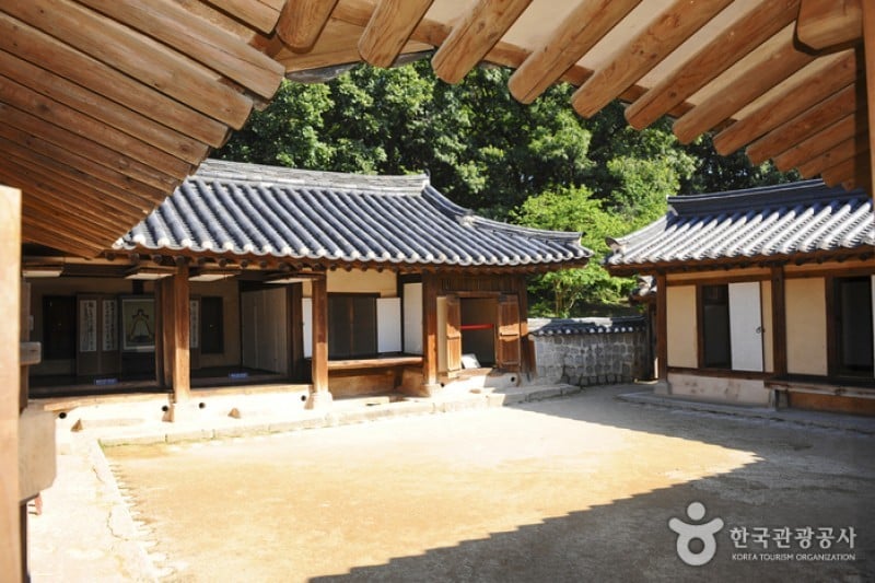 Birthplace of Empress Myeongseong (Queen Min) (8/22)