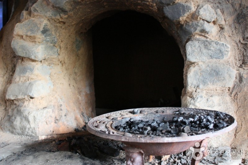 Goguryeo Blacksmith Town  (3/8)
