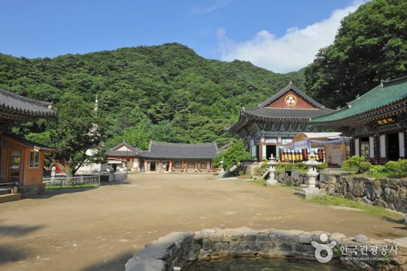 Yongmunsa Temple(Yongmunsan Mountain) (1/18)