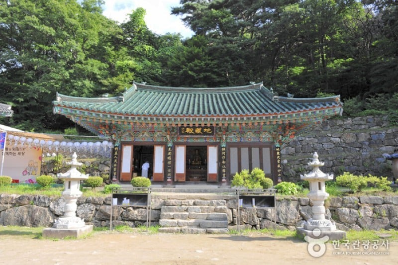 Yongmunsa Temple(Yongmunsan Mountain) (2/18)