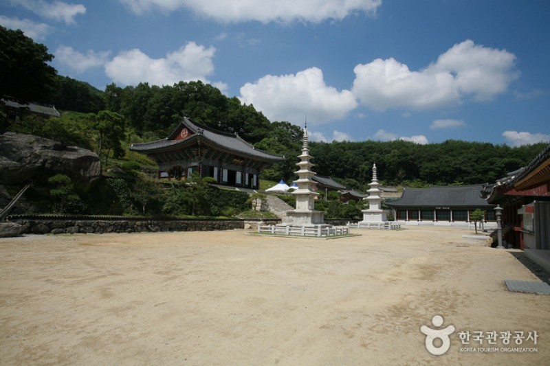 Yongmunsa Temple(Yongmunsan Mountain) (14/18)